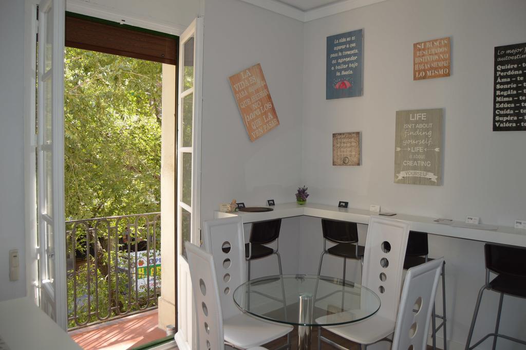Jmg Hostels Madrid Ngoại thất bức ảnh