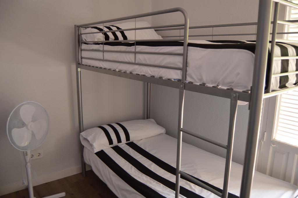 Jmg Hostels Madrid Ngoại thất bức ảnh