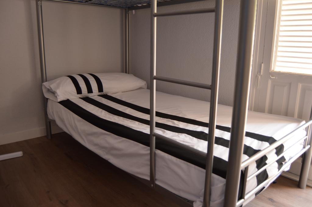Jmg Hostels Madrid Ngoại thất bức ảnh