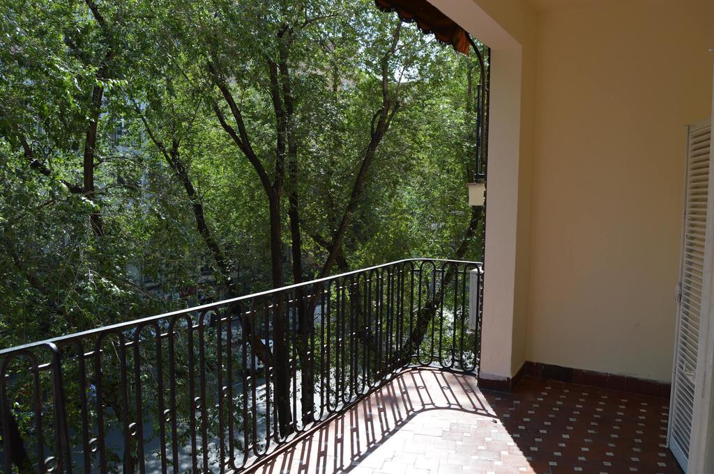Jmg Hostels Madrid Ngoại thất bức ảnh